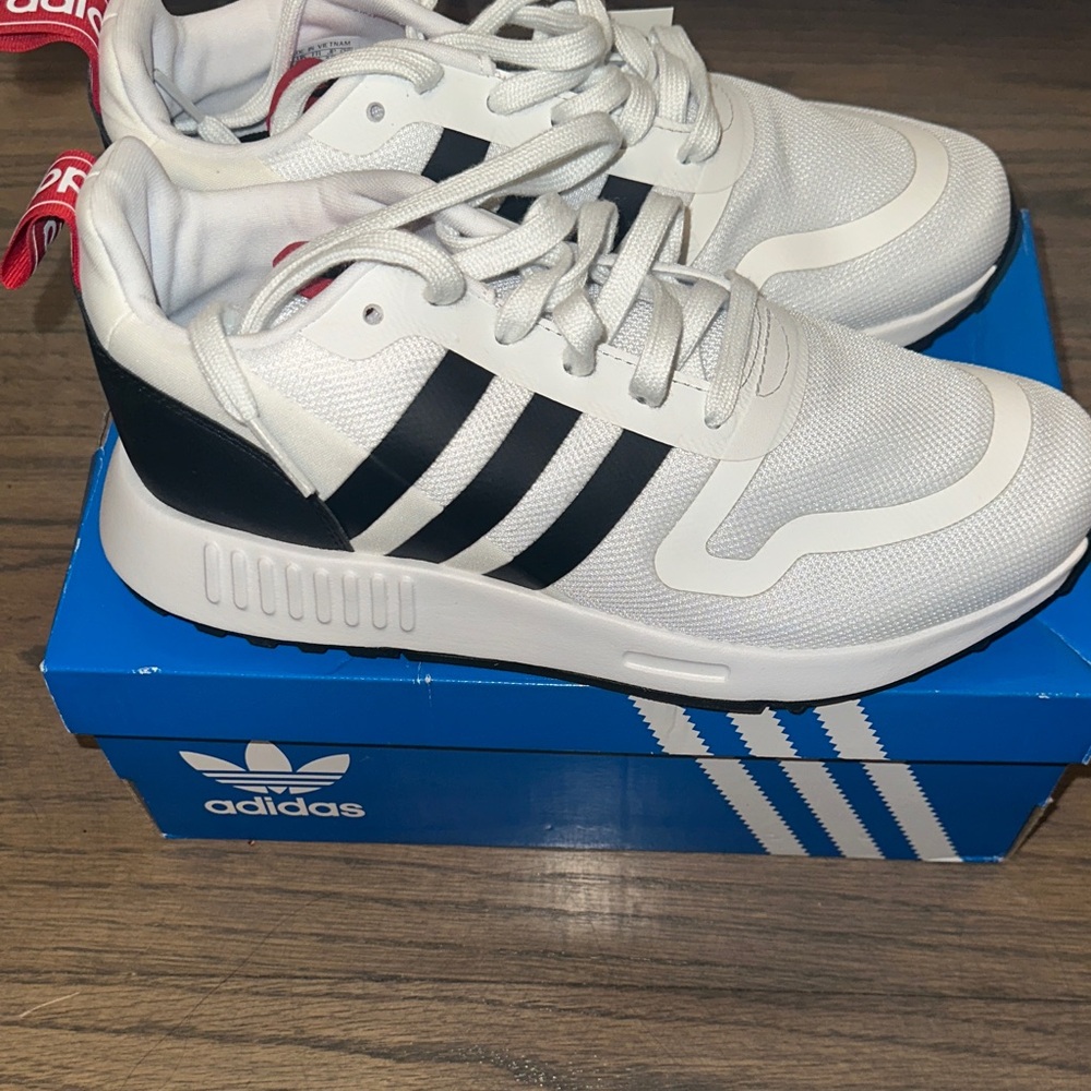adidas Boy Kids White and Black Sneakers